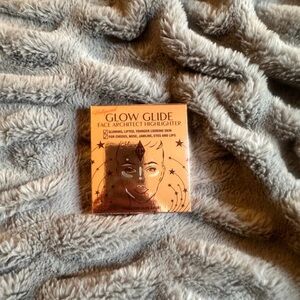 Charlotte Tilbury Glow Glide Face Architect Highlighter - PILLOW TALK